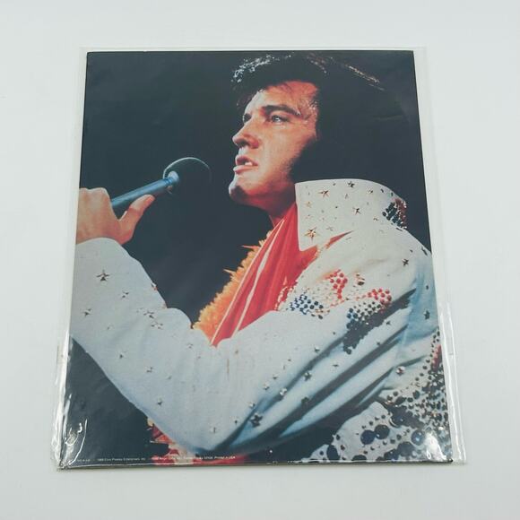 Elvis Presley in Concert Singing, Print 1988 Vintage, Printed in USA, 7943, Pop - Picture 1 of 3